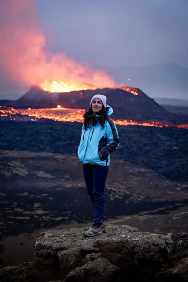 La viajera y blogger zaragozana Silvia Castel, creadora de 'Cualquier destino', en Islandia.