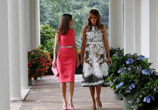 Melania Trump y Letizia muestran cordialidad en su primer encuentro en la Casa Blanca