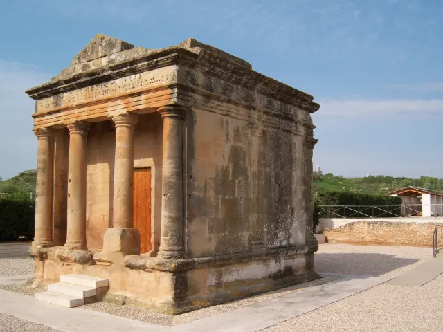 Mausoleo de Fabara.