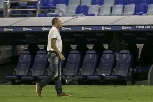 Víctor Fernández al final del partido Real Zaragoza - Elche del 'play off'
