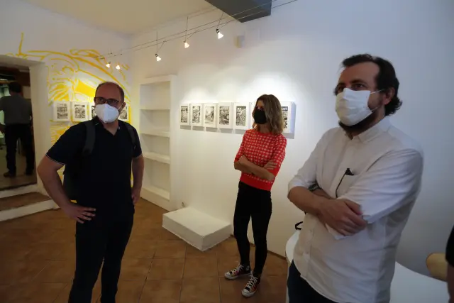 Rubén Moreno, Lorena Amorós y Joseba Acha en la presentación de 'Cosmic Exile' en La Carbonería.