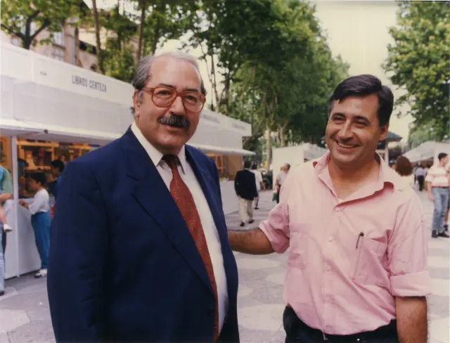 Gervasio Sánchez junto a Manu Leguineche