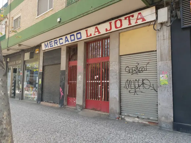El mercado La Jota ha sido uno de los últimos en cerrar sus puertas.