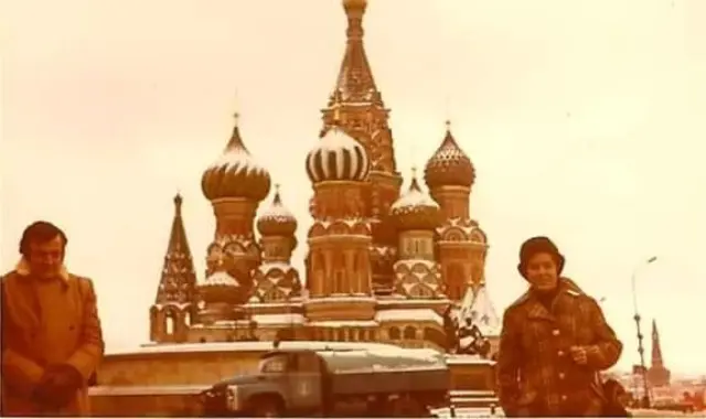 Corita en Moscú en 1972, en un día de nieve.