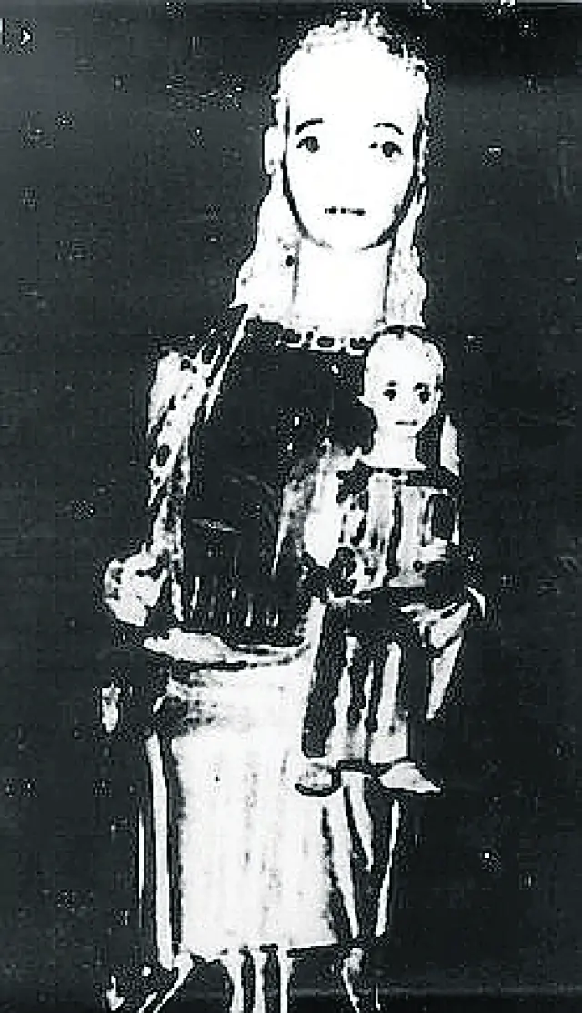 Romanos (Zaragoza). Estatua en madera policromada del siglo XIV.