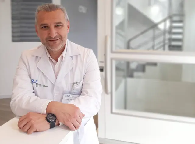 El doctor Carlos Jarabo es director médico de Clínicas Cres.