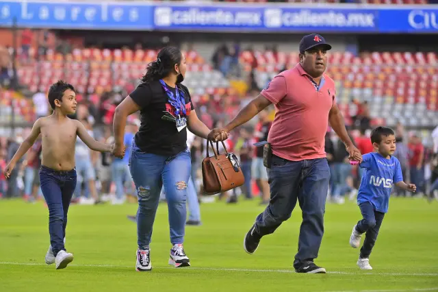 Violencia extrema en un estadio de fútbol de México