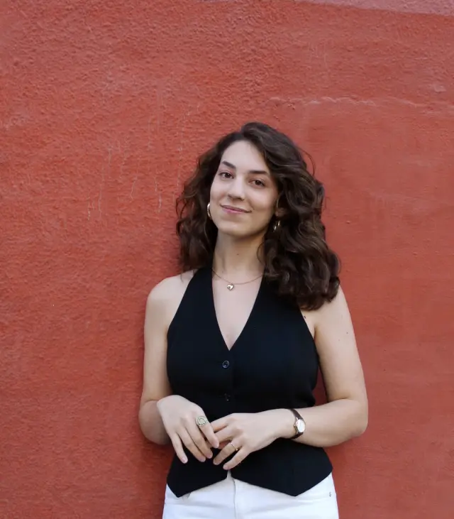 La joven Aitana Monzón ha ganado el premio España de Poesía Joven.