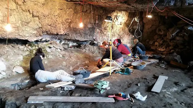 Se han recuperado materiales en varios niveles arqueológicos.