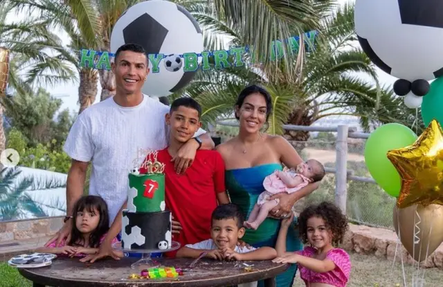 Cumpleaños de Cristiano Jr., con sus padres, Cristiano y Georgina, y sus hermanos.