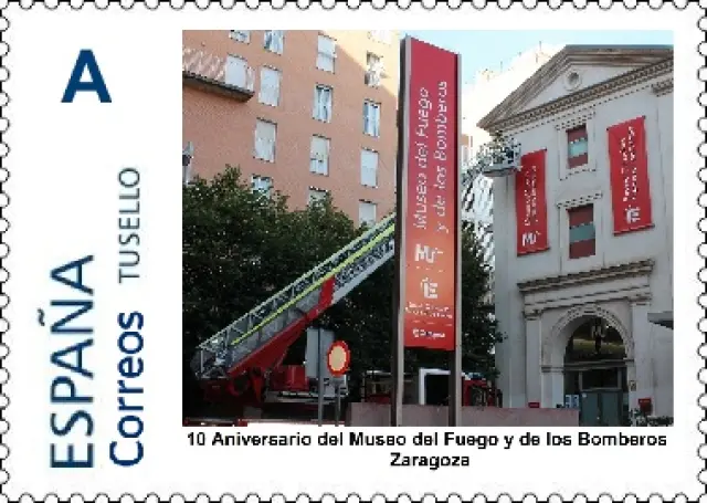 Uno de los dos nuevos sellos conmemorativos por el décimo aniversario del Museo del Fuego de Zaragoza.