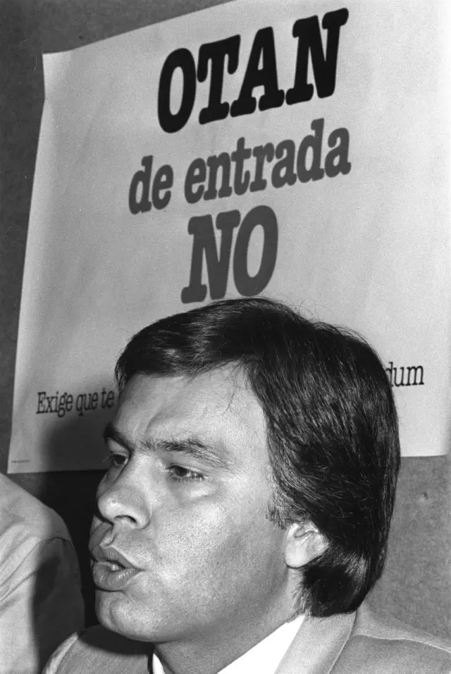 Felipe González, en 1981, contra la entrada de España en la OTAN.