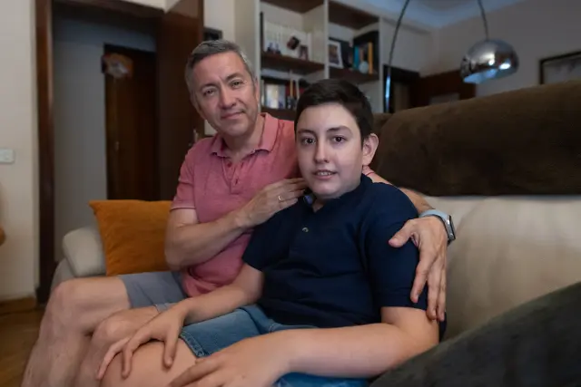 Felipe con su hijo Sergio, que padece el síndrome de Prader Willi.