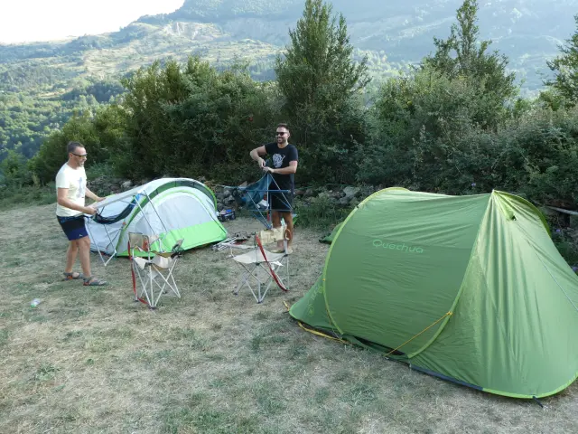 La acampada es una de las opciones preferidas para los asistentes a Pirineos Sur.