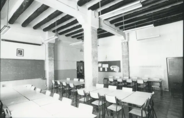 Las instalaciones ya reconvertidas en colegio a finales del siglo pasado.