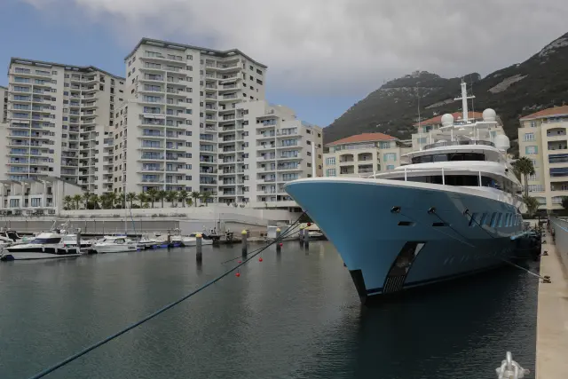 Gibraltar saca a subasta el megayate de un oligarca ruso