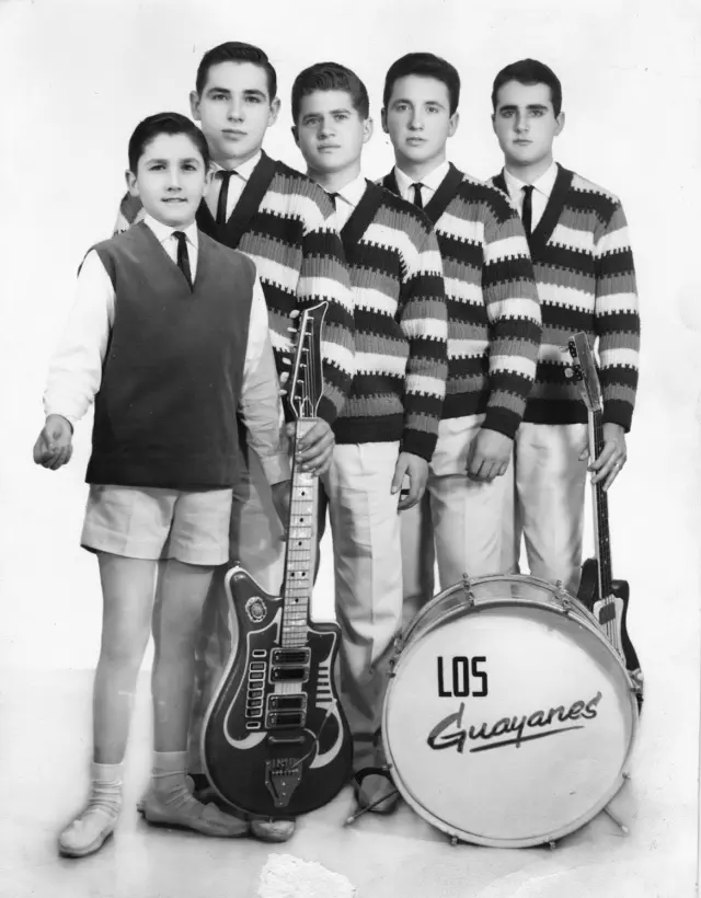 Más precoces, imposible. Los Guayanes en 1961. El cantante Fernando, un niño de 9 años, tenía que ser sustituido por un cantante mayor de edad