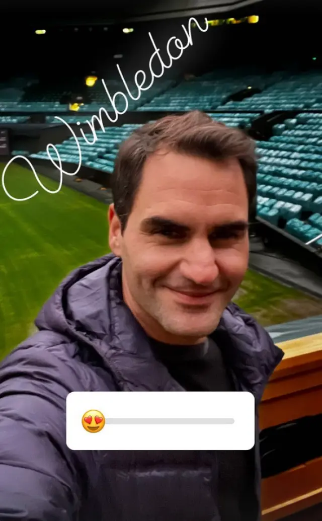Federer de vuelta a Wimbledon, en una foto de Instagram.