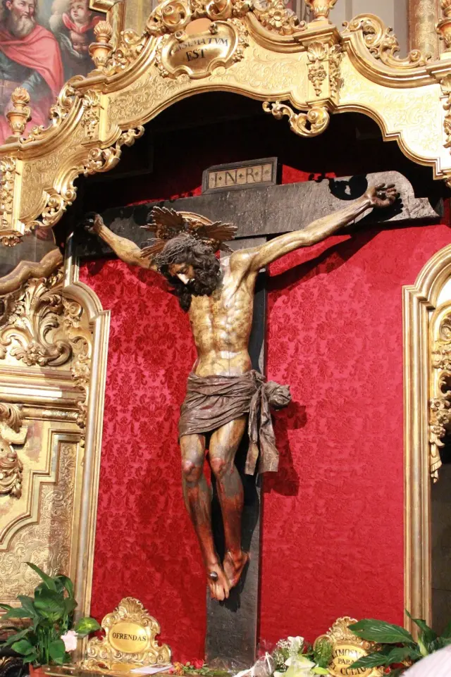 El Santo Cristo de los Milagros, en la basílica del Pilar de Zaragoza.