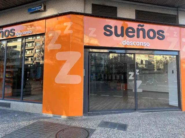 La nueva tienda se encuentra en la esquina del paseo de Sagasta con la avenida de Goya.