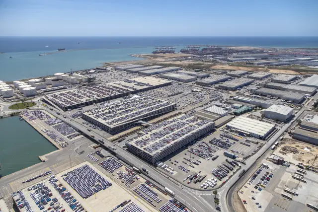 Vista aérea de las instalaciones del puerto.