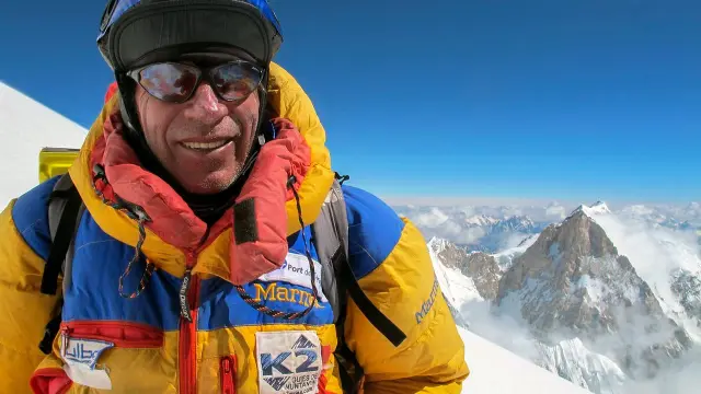 Óscar Cadiach, el primer occidental en ascender al Everest por la vertiente norte y sin oxígeno ofrecerá una conferencia el 24 de febrero.
