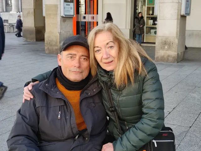 Salvador Berlanga y Ana María Carrera, colaboradora total del libro, durante un paseo por Independencia.