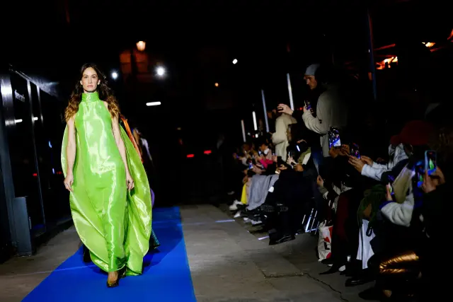 Semana de la moda de París: del colorido de Pierre Cardin al camel de Akrin