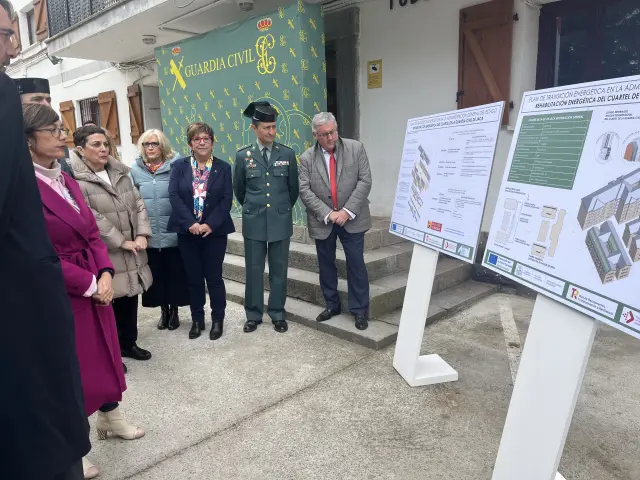La directora general de la Guardia Civil, María Gámez, durante su visita a Jaca para presentar las obras de mejoras del cuartel.