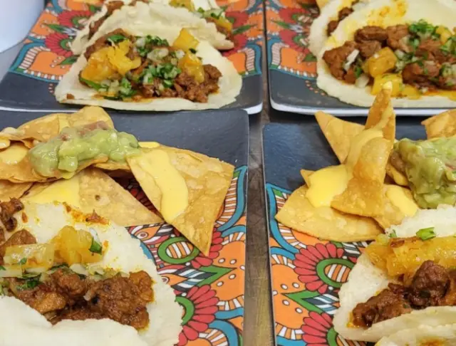 Tacos mexicanos de El Comal