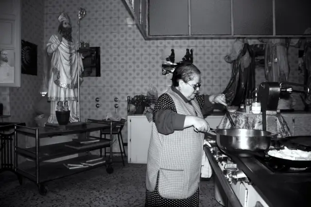La cocina del convento, de estilo narrativo. Fotografía de Ángel J. Torres.