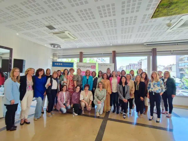 Almuerzo organizado por la Asociación de Mujeres Empresarias de la Provincia de Huesca (Amephu).