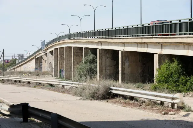El deterioro del viejo puente de Cogullada exige una fuerte inversión