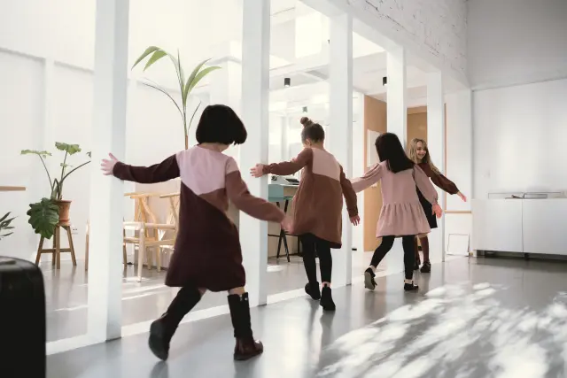Mimapi es la marca sevillana especializada en ropa infantil que utilizó la Casa Alonso para promocionar sus prendas en un anuncio.