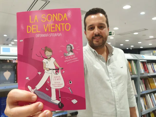 Héctor Castiñeira, 'Enfermera Saturada', con su nuevo libro