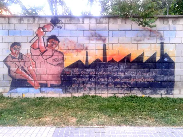 Mural de La Jota que pretenden salvar los vecinos del barrio zaragozano porque es una de las pocas muestras de arte público