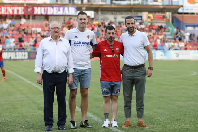 Foto del segundo amistoso de pretemporada del Real Zaragoza ante el CD Teruel en campo Pinilla