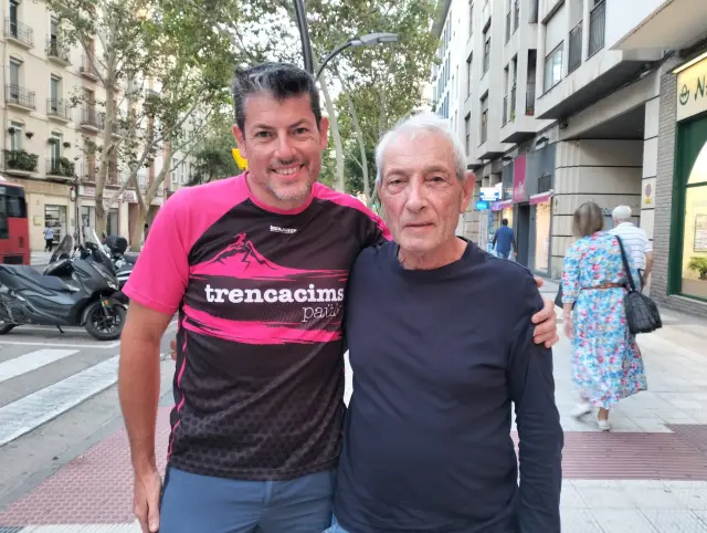 Tomás Urzanqui y su hijo José, a su llegada a Zaragoza