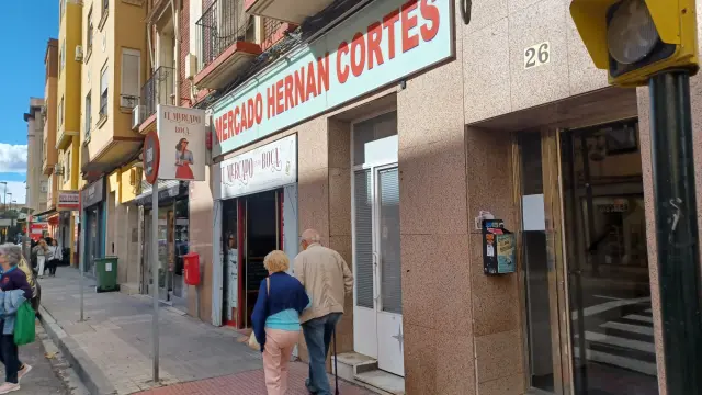 El mercado Hernán Cortés, adecentado y con puestos nuevos.