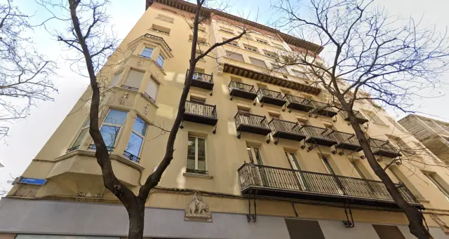 La fachada lateral del paseo de Pamplona, 11, en una imagen de archivo.