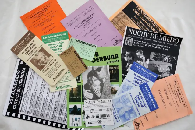 Programas y carnets de finales de los 90 y principios de 2000