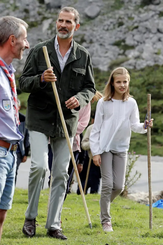 La princesa Leonor, acompañada por su padre, el rey Felipe, visita el Principado de Asturias por vez primera de forma oficial, el 8 de septiembre de 2018