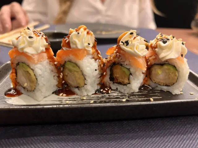 Bandeja de sushi de Kayi