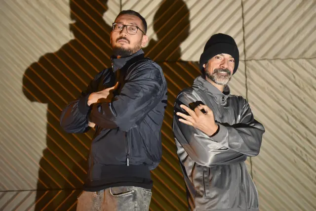 Sajad Temurian, refugiado afgano residente en Huesca, y el rapero zaragozano Doctor Loncho (Manuel González).