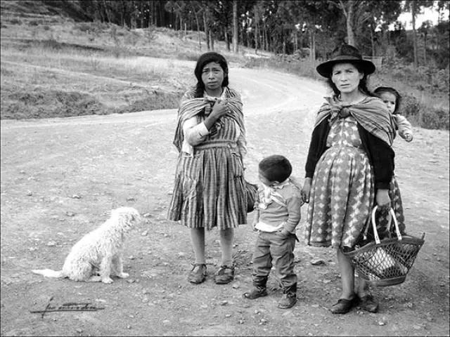 Una de las fotos de su viaje a Perú, en el Cuzco, de donde procedía un gran maestro como Martín Chambi y donde estuvo también su admirado Irving Penn.