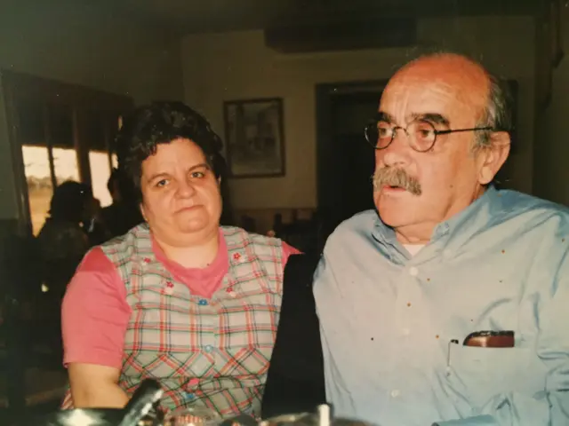 Maribel Gramisel junto a José Antonio Labordeta, que también disfrutó del menú de Casa Gervasio de Almudévar.