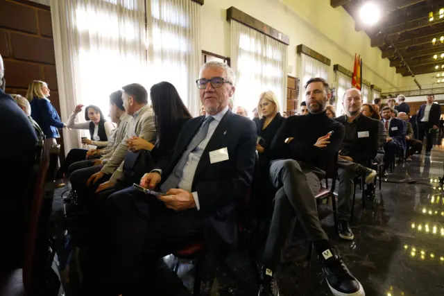 En fotos: Encuentro con un centenar de reputados profesionales de Zaragoza en el exterior