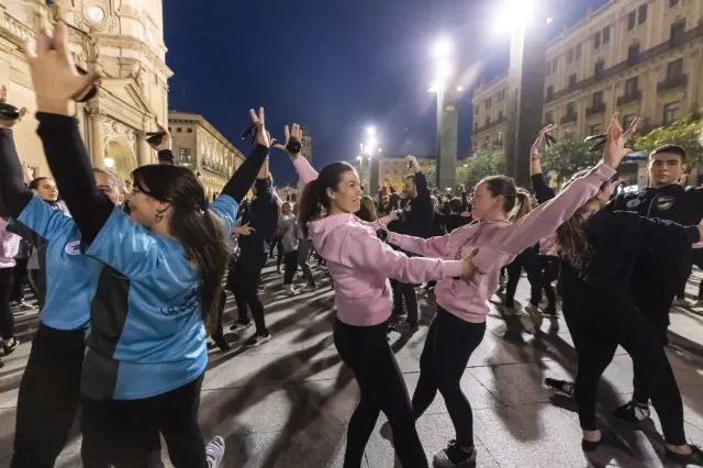 Uno de los 'flashmobs' que Jotéate ha organizado en la plaza del Pilar.