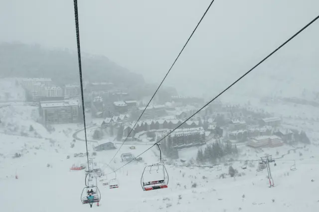 La estación de esquí de Candanchú este viernes.