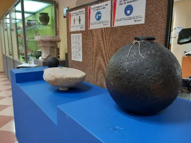Proyectiles de los Sitios de Zaragoza encontrados en diferentes excavaciones arqueológicas, en el Centro de Patrimonio Municipal.